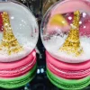 Bola de nieve Torre Eiffel 2 macarrones