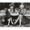 Imán Las Parisinas en un café